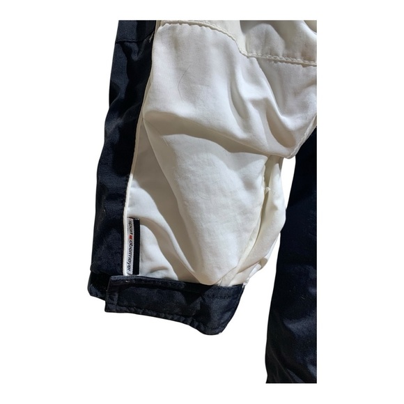 Women’s Obermeyer Ridgeline Dynamic Snowboard-Ski Jacket - Picture 4 of 10